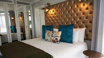 Peninsula All-Suite Hotel by Dream Resorts