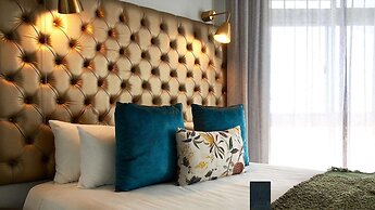 Peninsula All-Suite Hotel by Dream Resorts