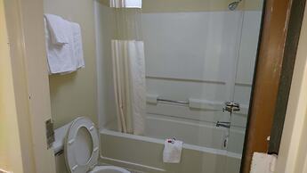 Travelodge by Wyndham Knoxville East