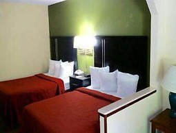 Travelodge by Wyndham Knoxville East