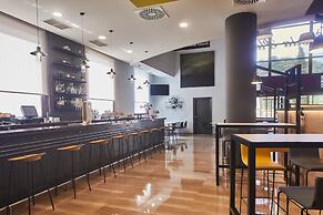 Hotel Silken Amara Plaza