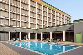 Wyndham Garden Atlanta Airport