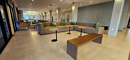 Wyndham Garden Atlanta Airport