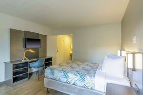 Motel 6 Spring Hill, FL - Weeki Wachee