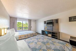 Motel 6 Spring Hill, FL - Weeki Wachee