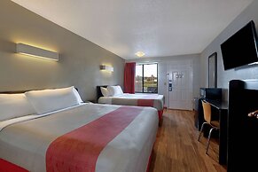 Motel 6 Cookeville, TN