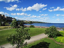 Canal Park Lodge