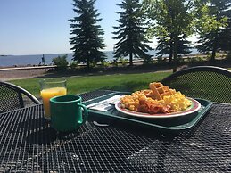 Canal Park Lodge