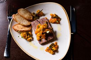 The Black Swan - The Inn Collection Group