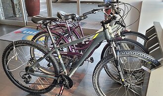 Days Inn by Wyndham Victoria Airport Sidney