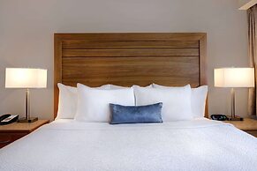 Days Inn by Wyndham Victoria Airport Sidney