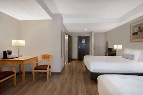 Days Inn by Wyndham Victoria Airport Sidney