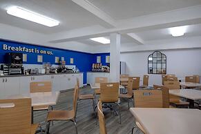 Days Inn by Wyndham Victoria Airport Sidney