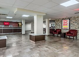 Red Roof Inn PLUS+ & Suites Houston - IAH Airport SW