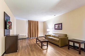 Red Roof Inn PLUS+ & Suites Houston - IAH Airport SW