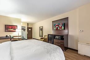 Red Roof Inn PLUS+ & Suites Houston - IAH Airport SW