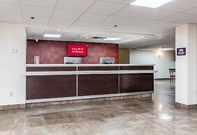 Red Roof Inn PLUS+ & Suites Houston - IAH Airport SW