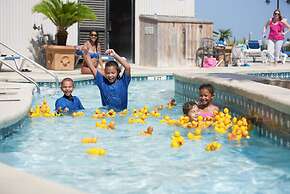 Sand Dunes Resort and Suites