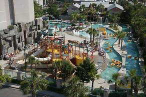 Sand Dunes Resort and Suites
