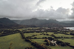 Banyan Harbor Resort