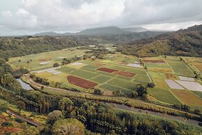 Banyan Harbor Resort