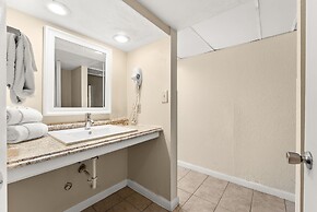 Seahaven Beach Hotel