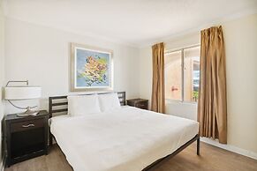 Seahaven Beach Hotel