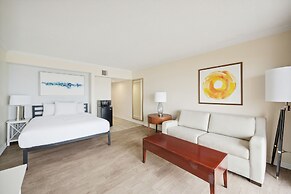 Seahaven Beach Hotel