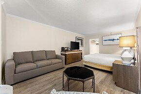Seahaven Beach Hotel