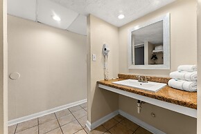 Seahaven Beach Hotel