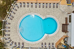 Seahaven Beach Hotel