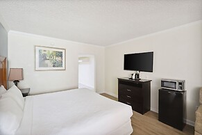 Seahaven Beach Hotel