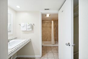 Seahaven Beach Hotel