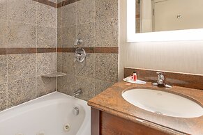 Days Inn by Wyndham Lanham Washington DC