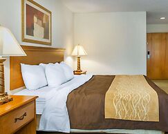 Quality Inn & Suites Near Amish Country