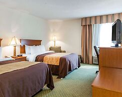 Quality Inn & Suites Near Amish Country