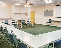 Quality Inn & Suites Near Amish Country