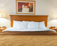 Quality Inn & Suites Near Amish Country