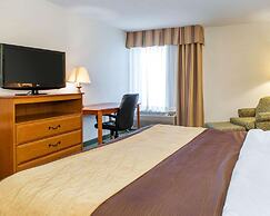 Quality Inn & Suites Near Amish Country