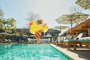 Treehouse Hotel Silicon Valley