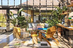 Treehouse Hotel Silicon Valley