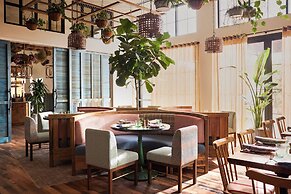 Treehouse Hotel Silicon Valley