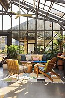 Treehouse Hotel Silicon Valley