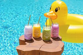 Treehouse Hotel Silicon Valley