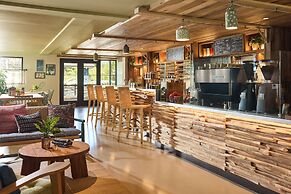 Treehouse Hotel Silicon Valley