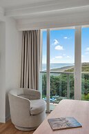 Jupiter Beach Resort & Spa