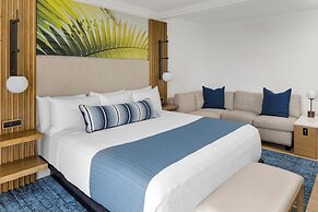 Jupiter Beach Resort & Spa