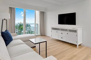 Jupiter Beach Resort & Spa