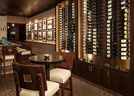 Jupiter Beach Resort & Spa