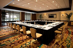 Jupiter Beach Resort & Spa